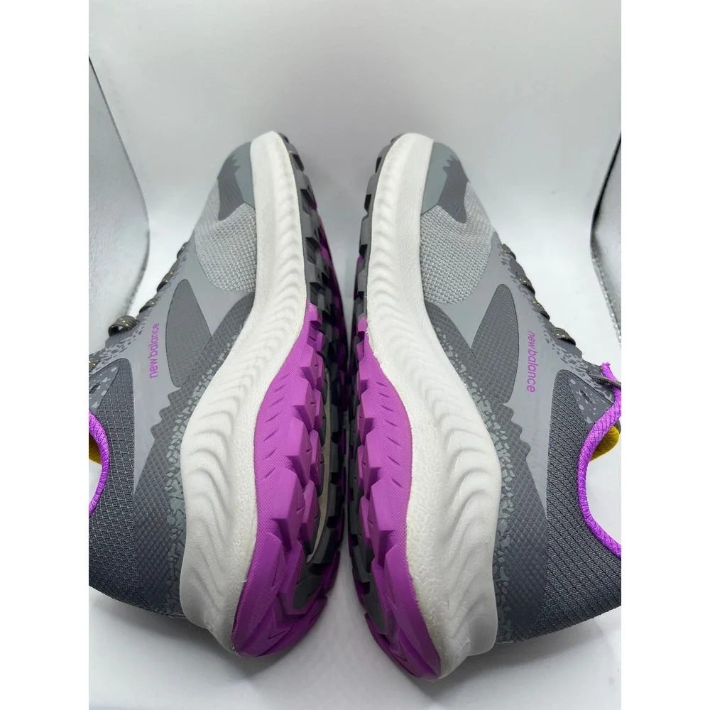 New Balance Arishi‎ v4 Gray Purple Running Shoes Sneakers Athletic Womens